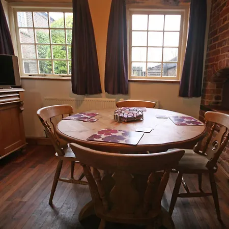 Spring Farm Barn Holiday home Grindale