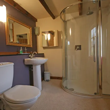 Holiday home Spring Farm Barn Grindale