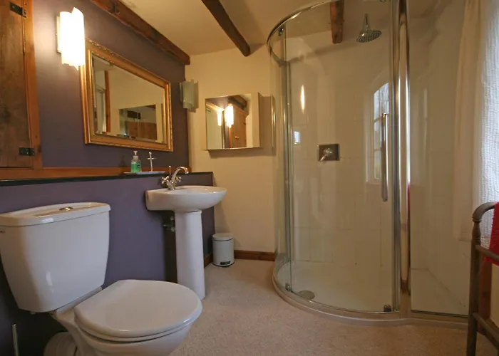 Holiday home Spring Farm Barn Grindale